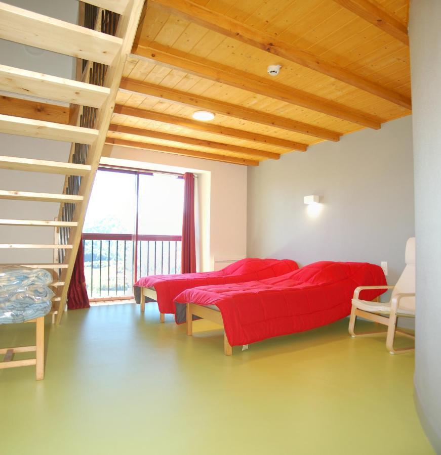 Gite Du Haut Cantal - Appartements Meubles Avec Kitchenette Et Chambres Sans Kitchenette Condat  Eksteriør billede